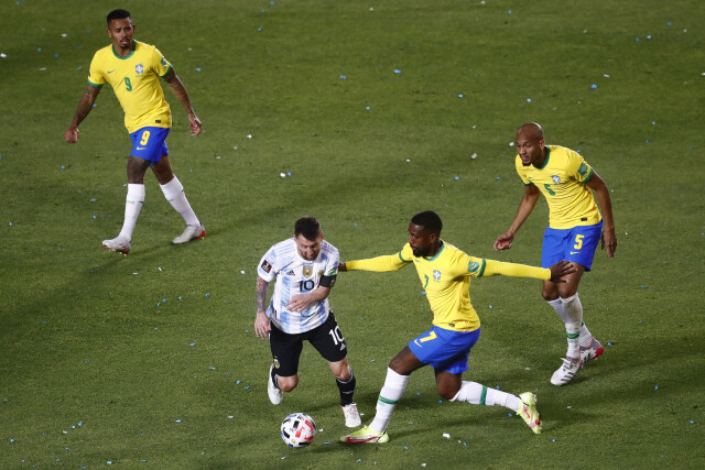 Сборные Аргентины и Бразилии не смогли выявить победителя в матче отбора на ЧМ-2022
