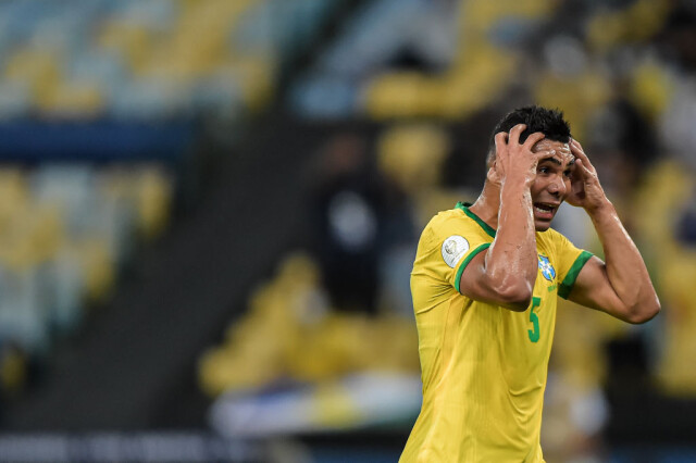 Каземиро не сыграет за сборную Бразилии из-за зуба мудрости
