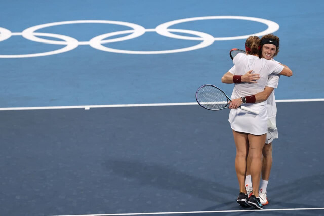 Павлюченкова и Рублёв вышли в финал Токио-2020 в смешанном разряде