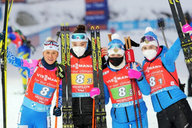 Не спешите хоронить! Женская сборная России по биатлону завоевала серебро в эстафете