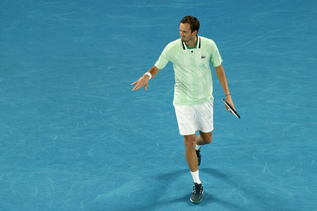 Ботик ван де Зандсхулп — Даниил Медведев: эксперты оценили шансы россиянина выйти в 1/8 Australian Open