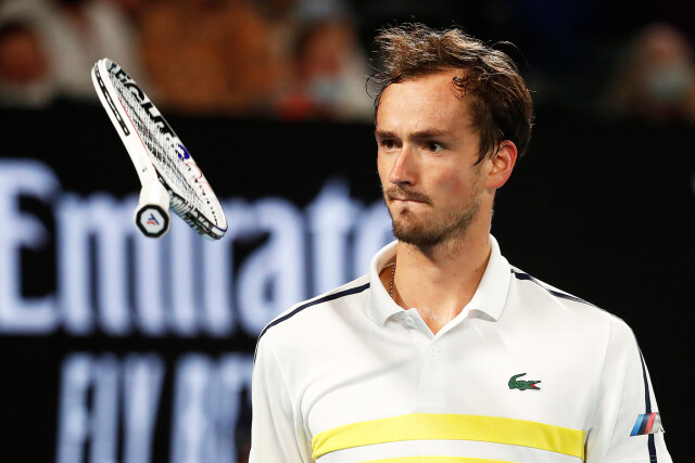 Эксперты назвали шансы Медведева выиграть Australian Open после выхода в полуфинал
