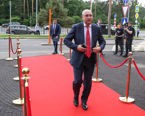 Президент ПХК ЦСКА помог вывезти российских хоккеистов из Украины