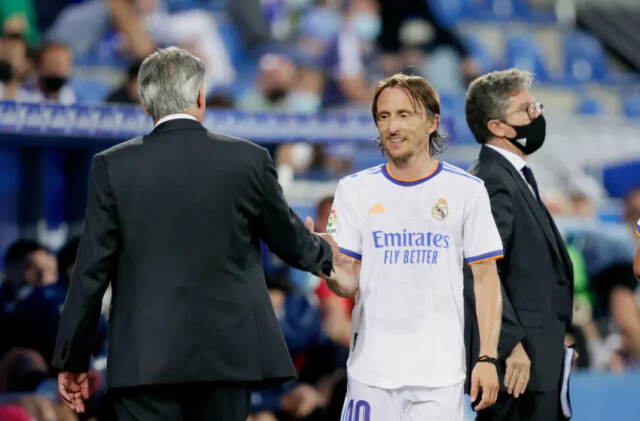 Анчелотти утверждает, что хавбек «Реала» Модрич завершит карьеру в Мадриде