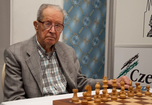 На 101-м году жизни скончался старейший гроссмейстер Авербах