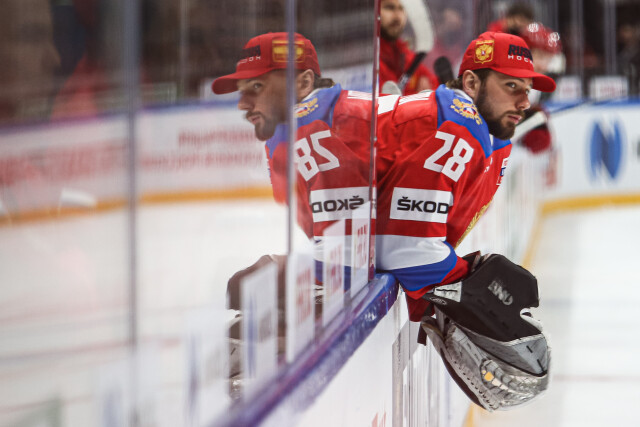 По пути Овечкина и Василевского. Кто из россиян едет покорять НХЛ?