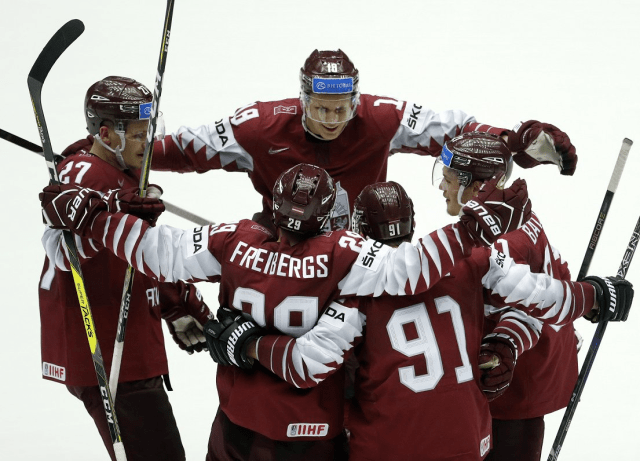 Латвия обыграла Великобританию на чемпионате мира по хоккею