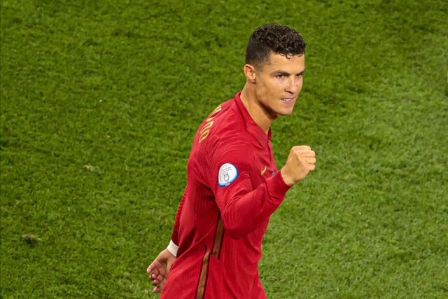 Роналду забил за сборную Португалии впервые за шесть матчей