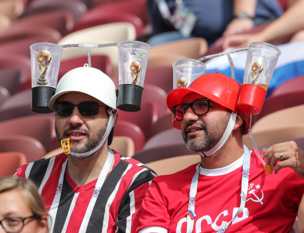Министр спорта РФ оценил вероятность полного возвращения пива на стадионы