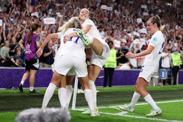 Сборная Англии вышла в финал женского чемпионата Европы по футболу