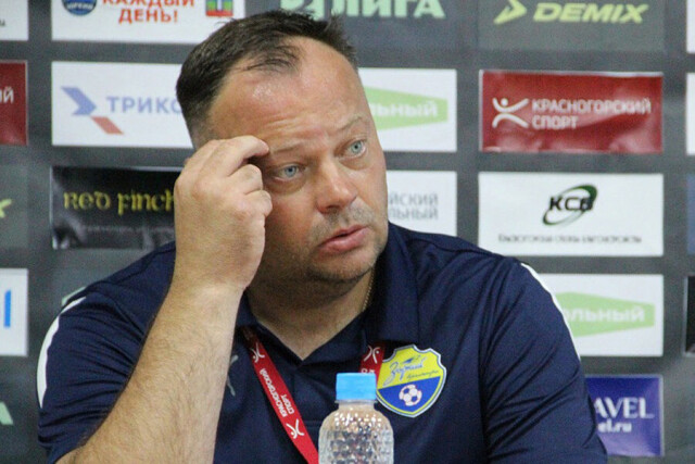 В «Зорком» опровергли информацию об увольнении главного тренера