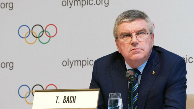 Президент МОК Бах пообещал решить проблему отстранения российских спортсменов