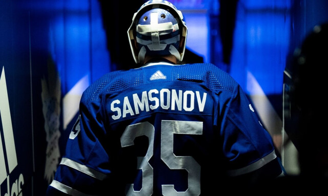 Тренер «Торонто» рассказал, сколько пропустит из-за травмы российский вратарь Самсонов