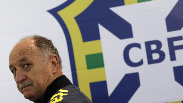 Легендарный тренер сборной Бразилии Сколари объявил о завершении карьеры
