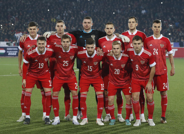 Радимов: некоторые футболисты больше не должны находиться в сборной России
