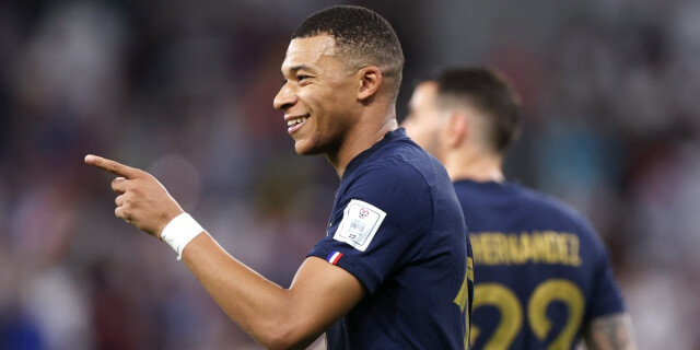 Сборная Франции обыграла Польшу и вышла в четвертьфинал ЧМ-2022 в Катаре
