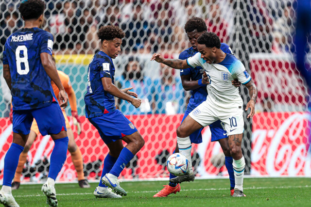 Стерлинг пропустит матч сборной Англии с Сенегалом на ЧМ-2022 по семейным обстоятельствам