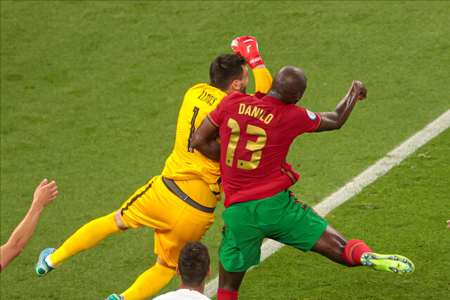 Игрок сборной Португалии получил перелом рёбер на тренировке