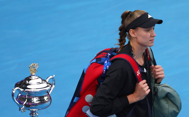 Экс-россиянка Рыбакина не дотянулась до титула на Australian Open. Соболенко была сильнее