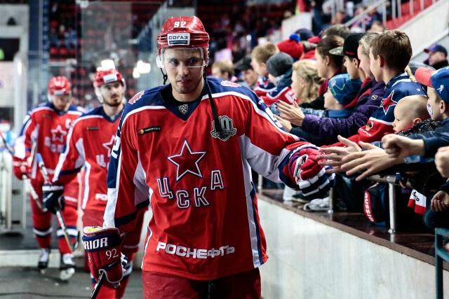 Хоккеист СКА Ожиганов признан лучшим защитником первого раунда плей-офф КХЛ
