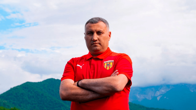 Заур Тедеев уволен с поста главного тренера «Алании»