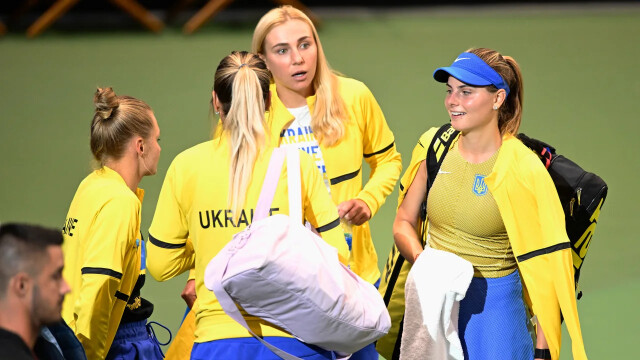 Украинские теннисисты просят НОК не запрещать им играть с россиянами и белорусами