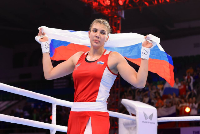 Россиянка Демурчян завоевала золотую медаль на чемпионате мира по боксу