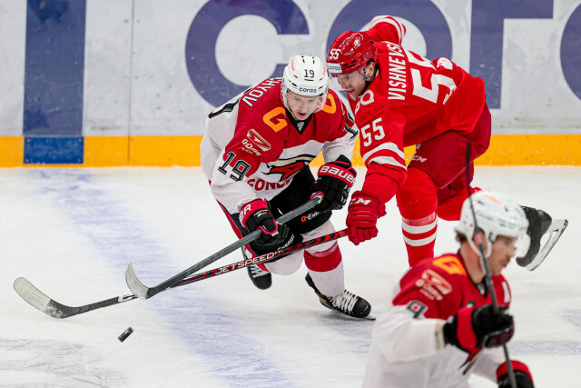 Форвард «Авангарда» Ткачёв намерен продолжить карьеру в НХЛ