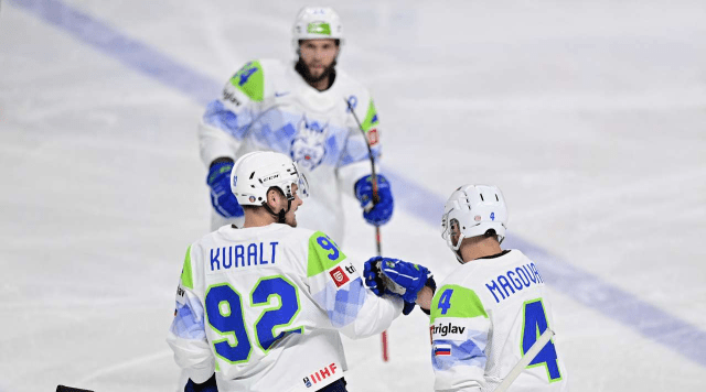 Казахстан обыграл Словению на чемпионате мира по хоккею