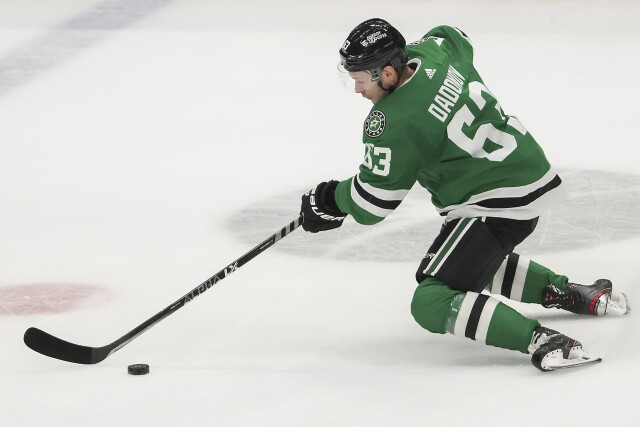 Дадонов не сыграет в пятом матче финала Западной конференции НХЛ