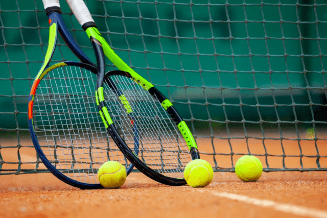 Двух теннисисток пожизненно дисквалифицировали за договорные матчи