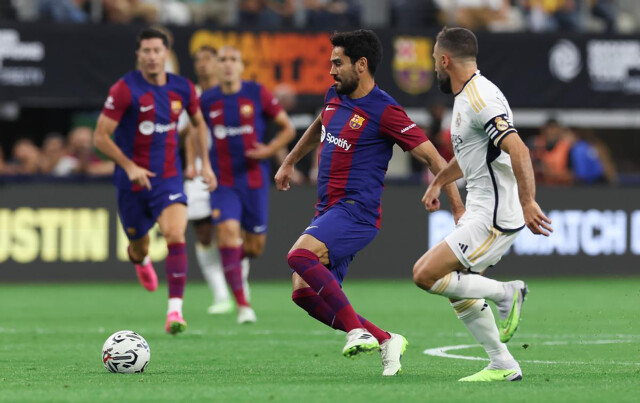 Полузащитник «Барселоны» Илкай Гюндоган получил травму в матче с «Реалом»